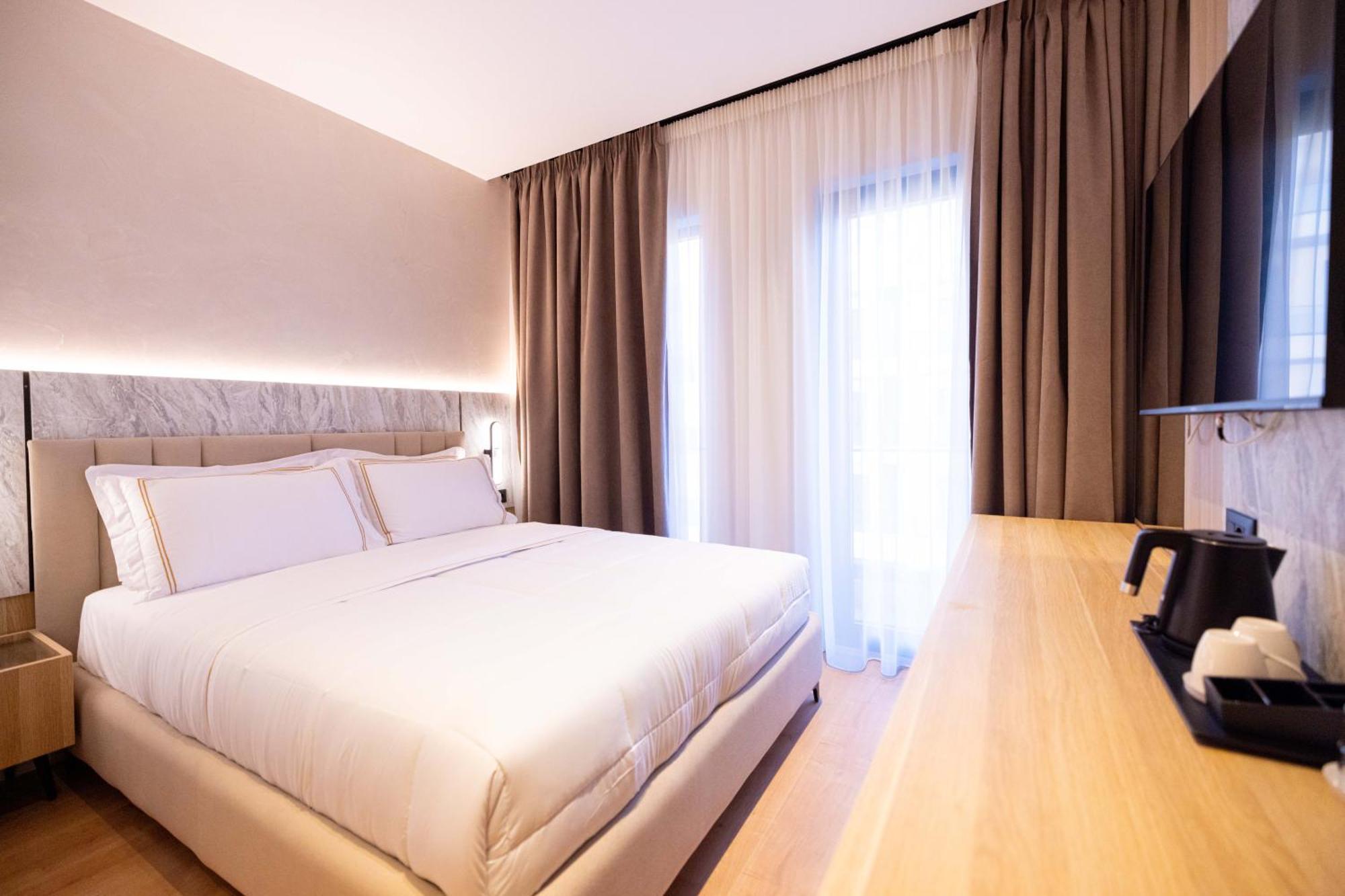 Tris3 Hotel Radhime Exterior photo
